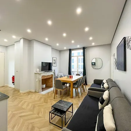 Urbanflat 126 - Grand Parisien Dans Le Centre Appartamento *