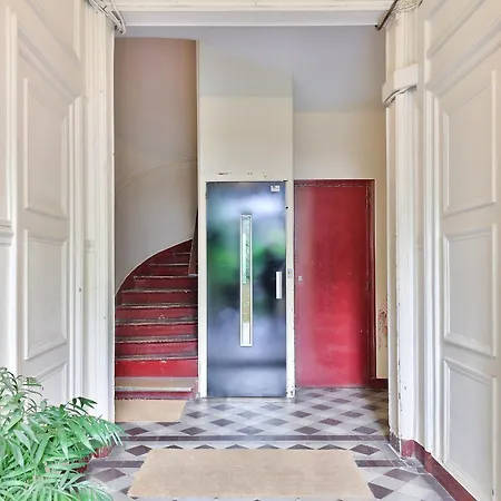 Urbanflat 126 - Grand Parisien Dans Le Centre Parigi